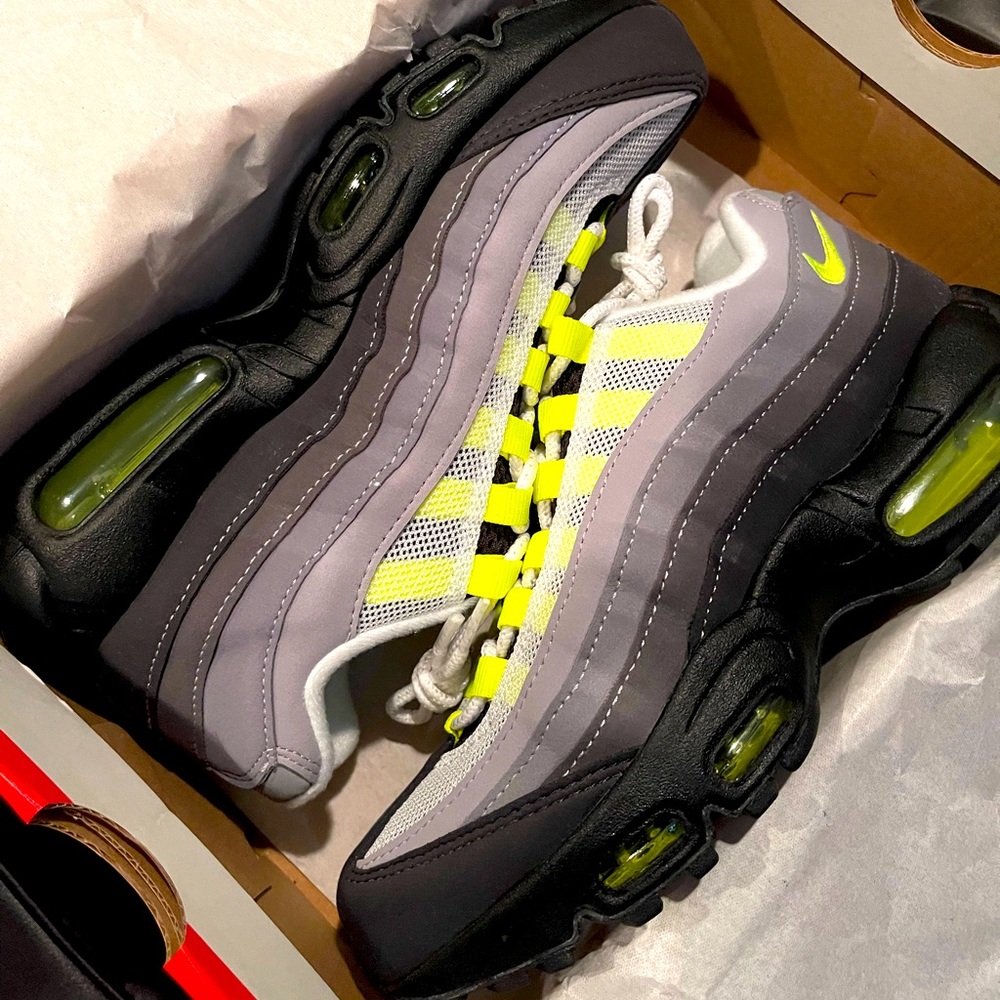 Air max 95’s Neon
